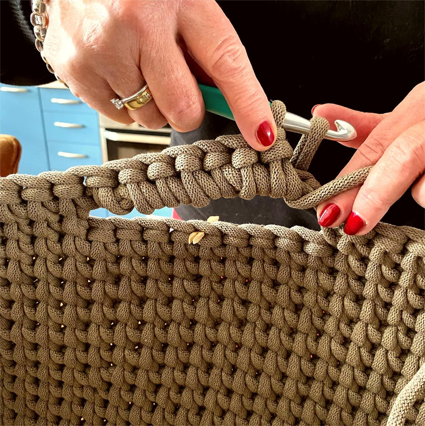 Mozesmandje DIY Pakket | Wiegje Haken | Kleur naar Keuze | Incl Haaknaald, Matras en Molton